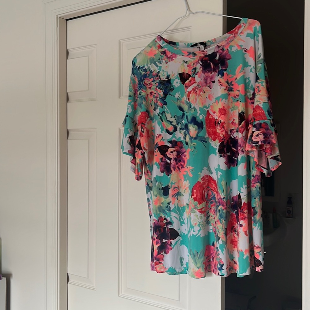 Floral print shirt